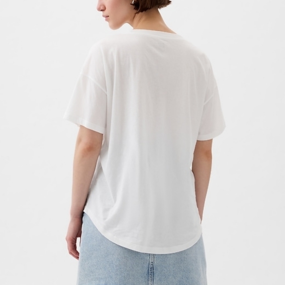 GAP Oversized Boyfriend T-shirt In White, Size Medium Tall